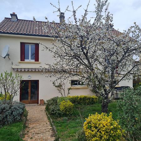 Logement Cosy Au Coeur D'Oradour Buitenkant foto
